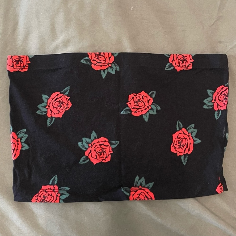 black rose bandeau, cropped, forever 21, size S